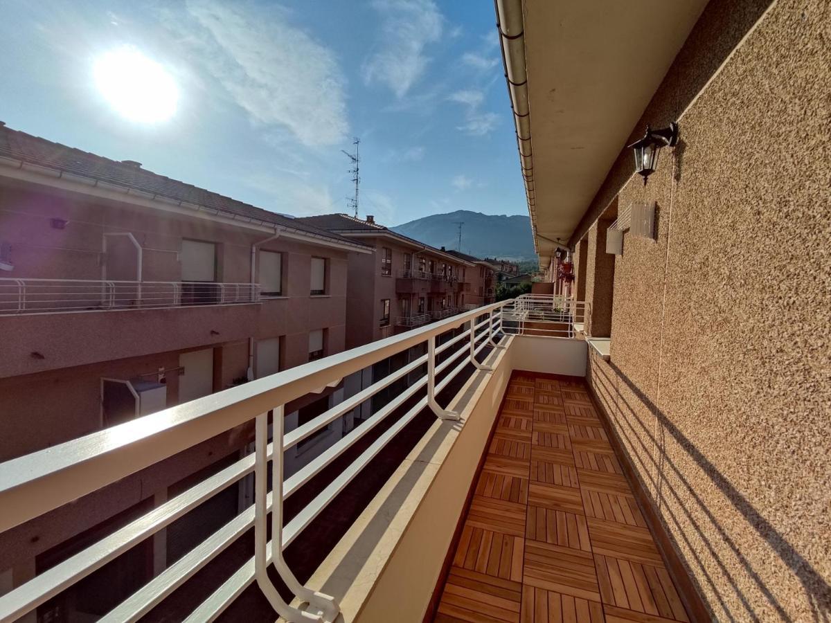 Acogedor Apartamento Junto A La Plaza Villasana de Mena Εξωτερικό φωτογραφία